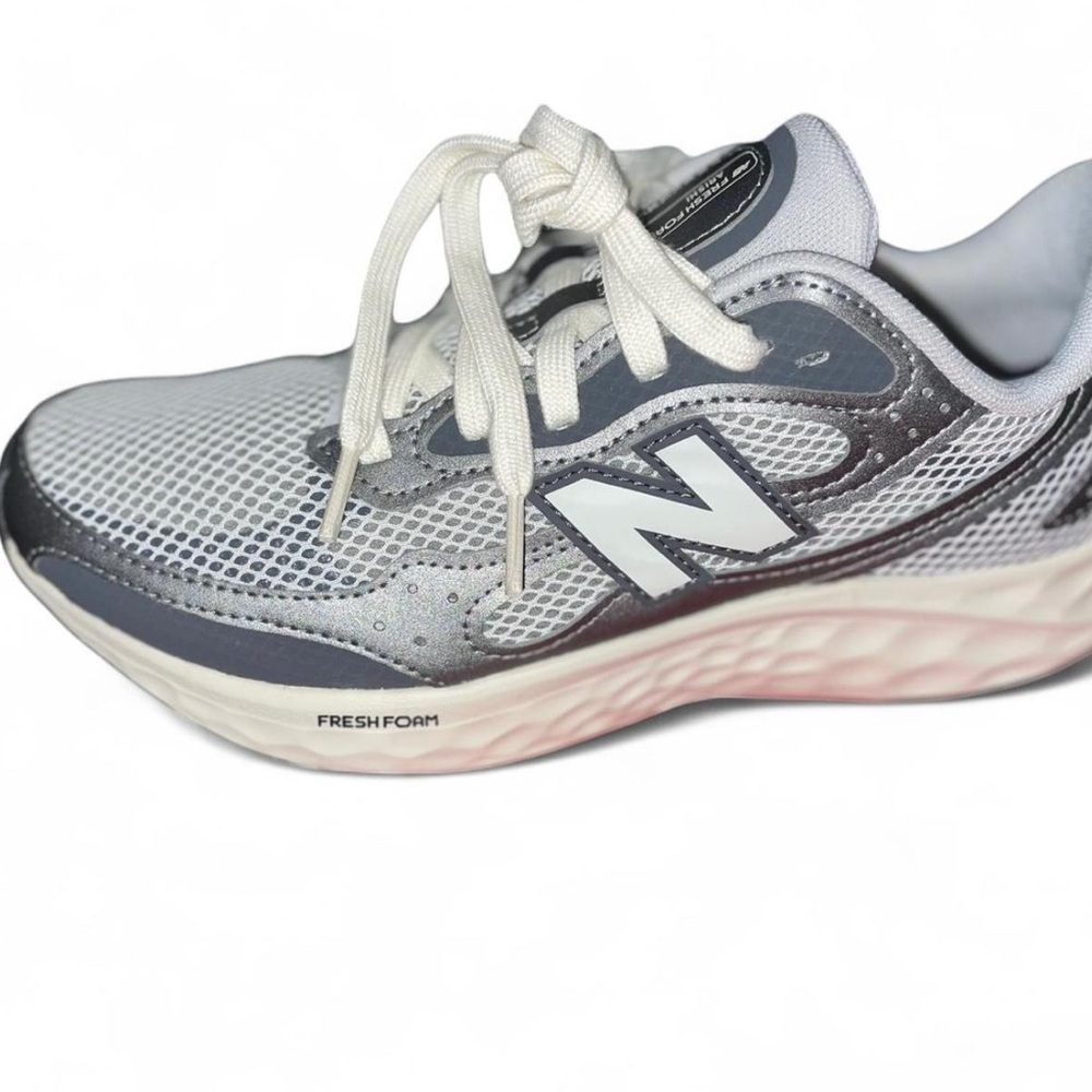 New Balance Gray Running Sneakers big kid size 7